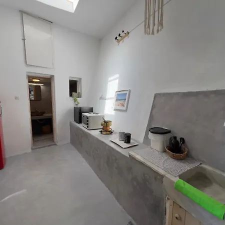 Roumi Nisiros Nikiá